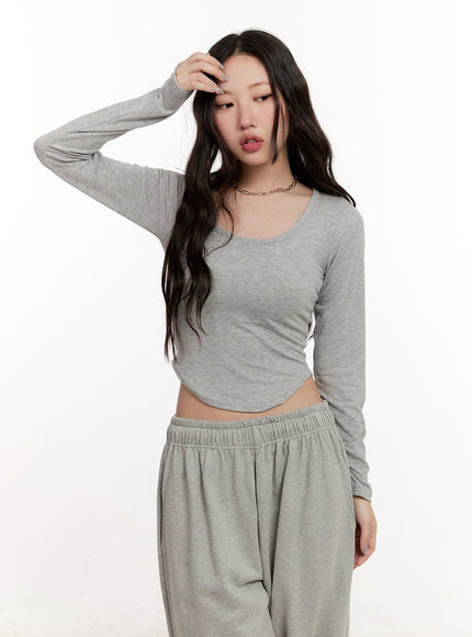 essential-cropped-long-sleeve-top-cm507 / Gray