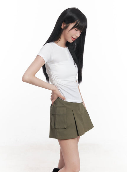 asymmetric-buttoned-crop-top-cy527 / White
