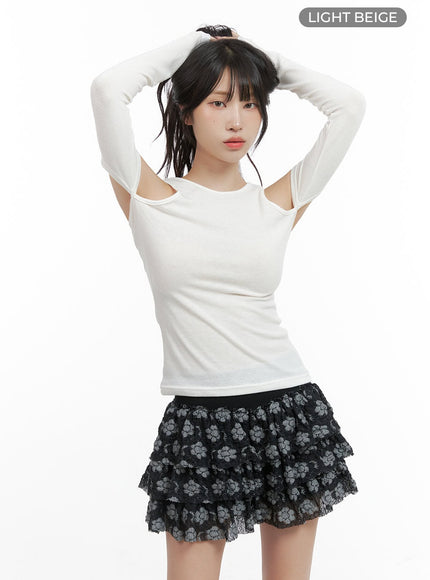 back-cut-out-open-shoulder-long-sleeve-cg420 / Light beige