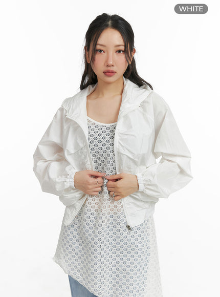 shirred-nylon-hooded-jacket-cm426 / White