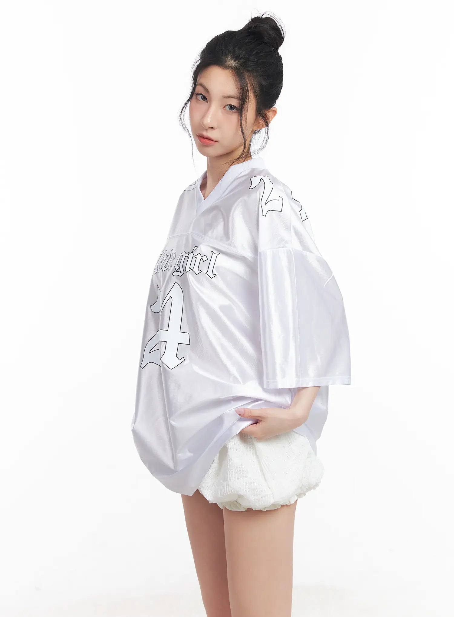 graphic-v-neck-jersey-top-cu510 / White
