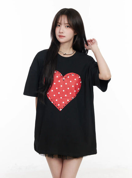 oversized-heart-graphic-tee-cm531 / Black