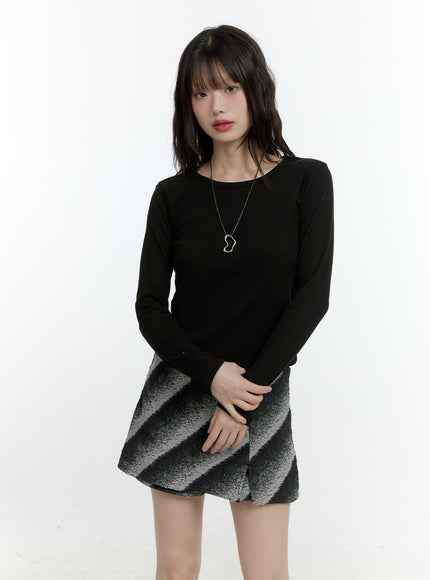 essential-long-sleeve-top-cf507 / Black