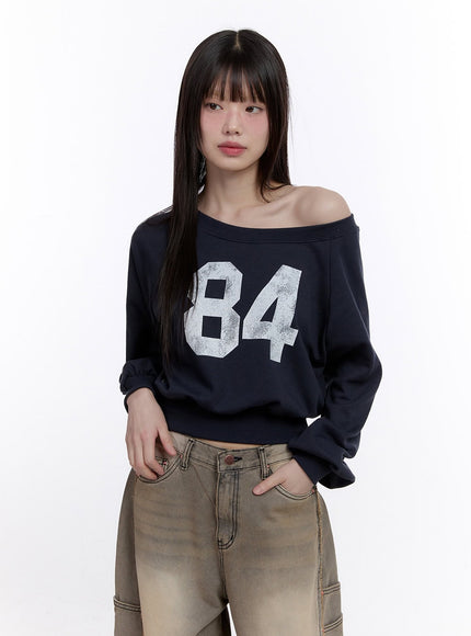 84 Graphic One-Shoulder Cropped Sweatshirt CF512