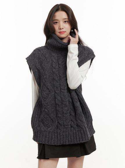 cable-knit-oversize-turtle-neck-vest-on429 / Dark gray