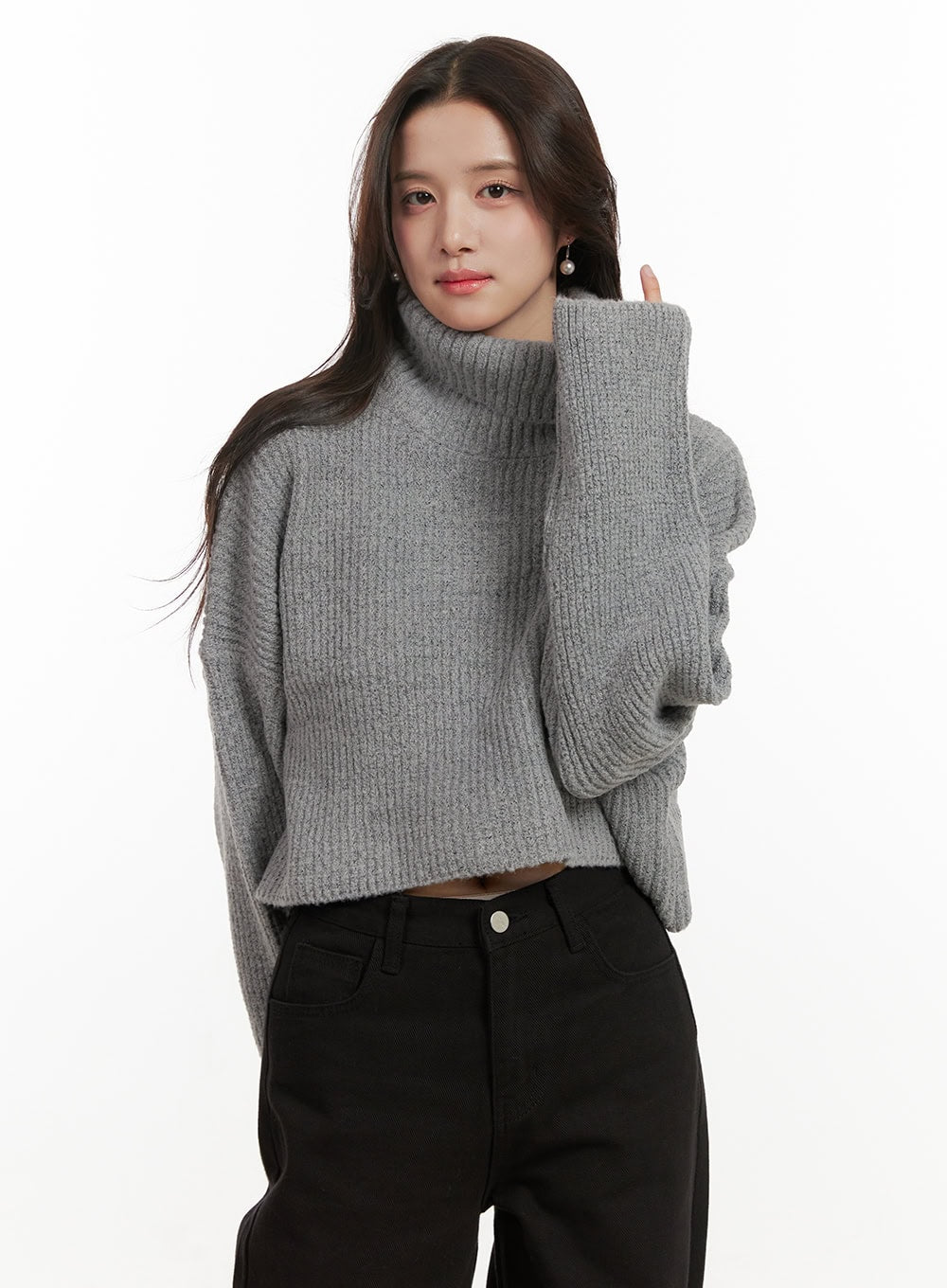 cozy-chic-crop-turtle-neck-sweater-on429 / Gray