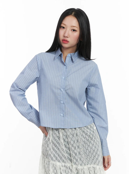 striped-crop-button-up-shirt-cd529 / Light blue
