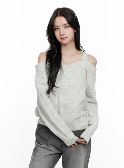v-neck-off-shoulder-knit-sweater-co524 / Light gray