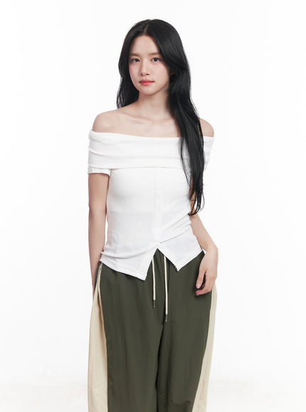 buttoned-slit-off-shoulder-crop-top-cy526 / White