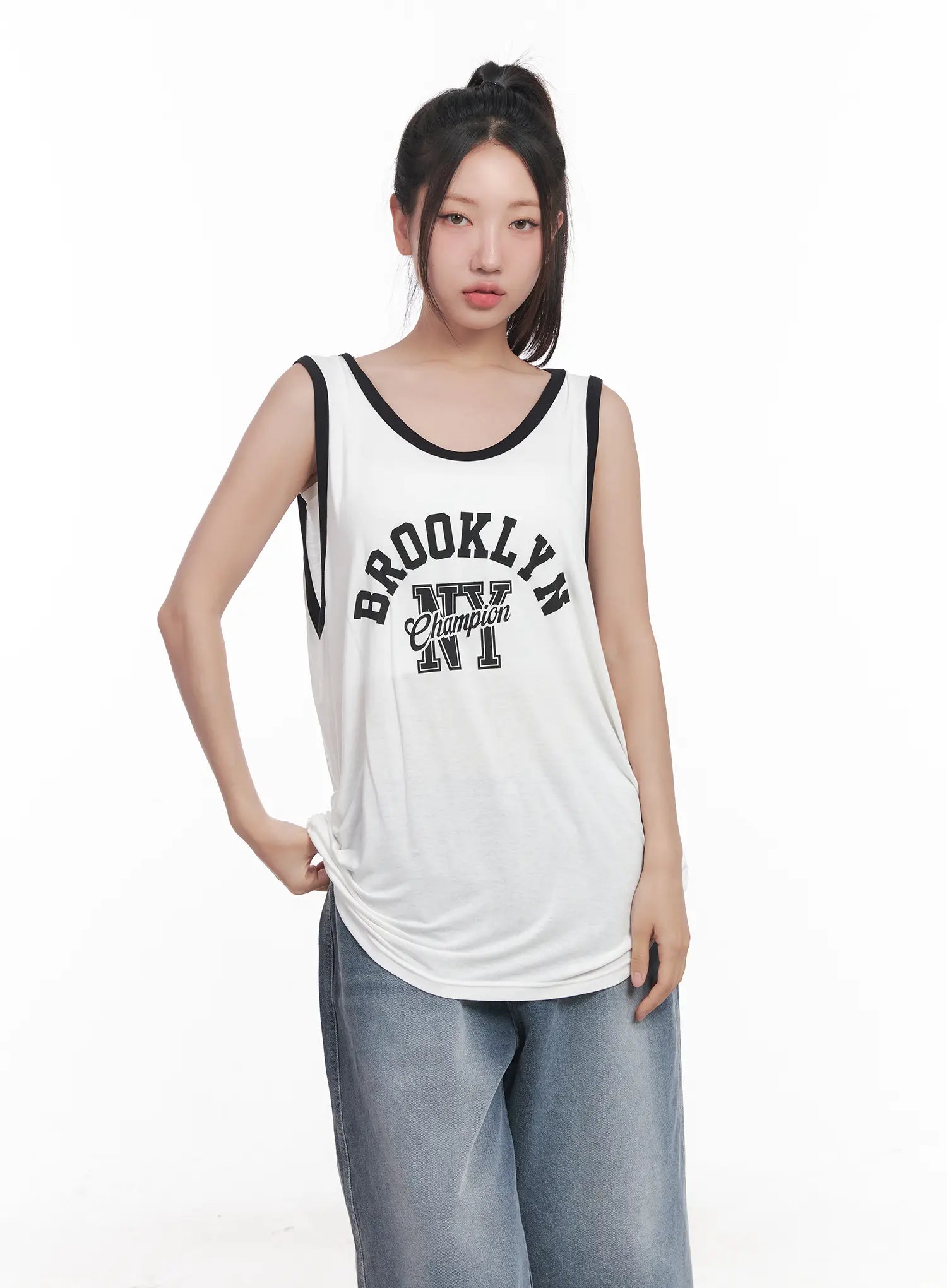 graphic-two-tone-tank-top-cu516 / White