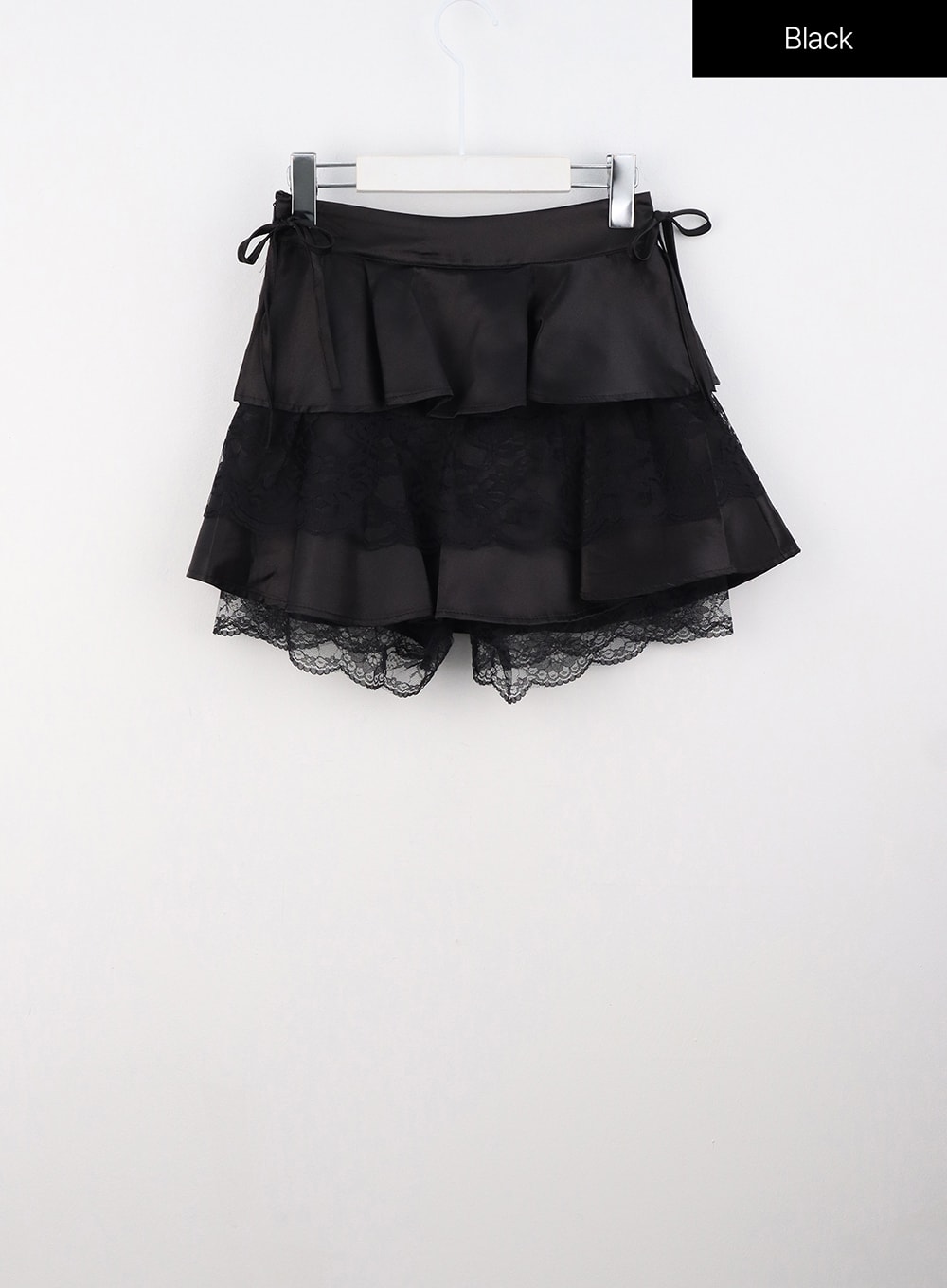 Lace ruffle 2024 mini skirt