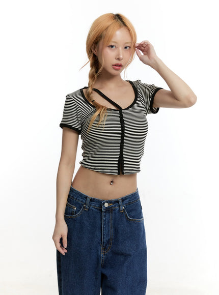 stripe-buttoned-crop-top-cy501 / Black