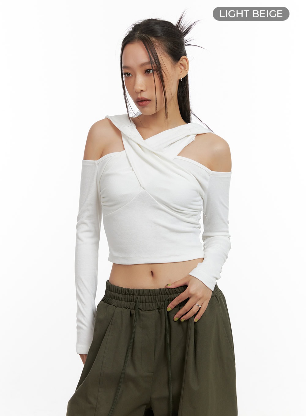 twist-hooded-long-sleeve-top-co424 / Light beige