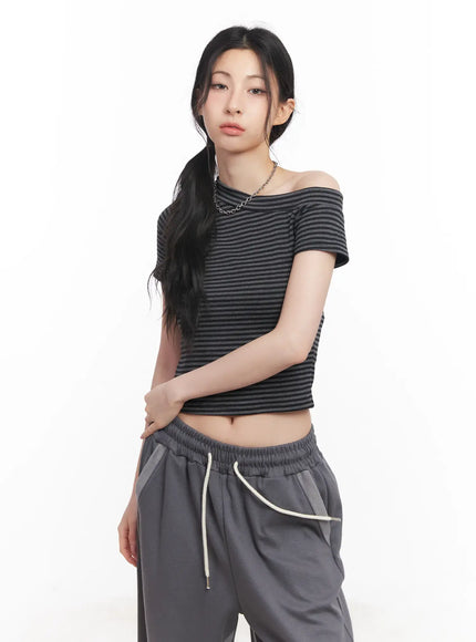 one-shoulder-slim-fit-crop-top-cu510 / Stripe