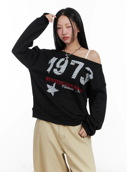 oversized-off-shoulder-graphic-sweatshirt-cn528 / Black