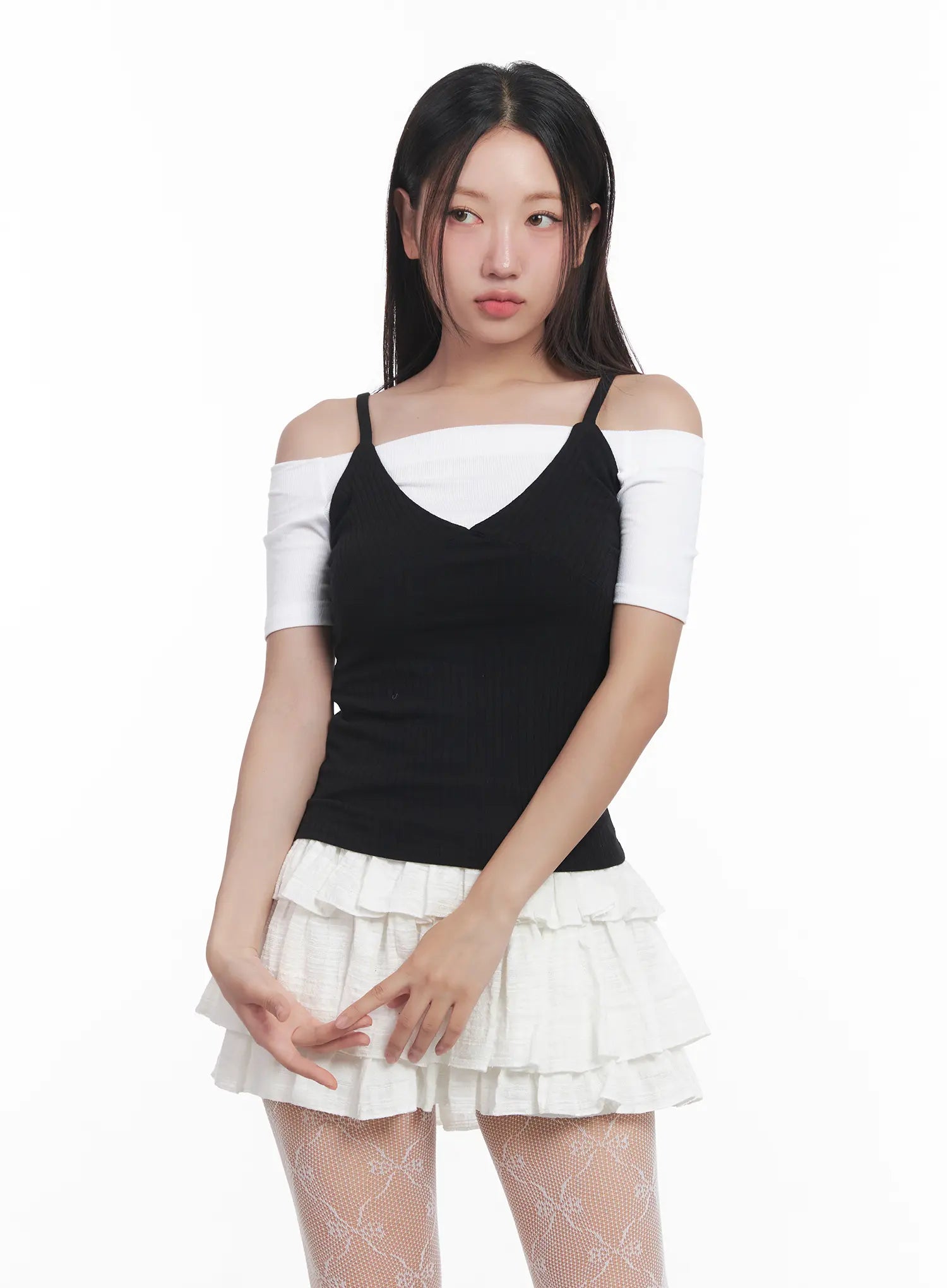 basic-v-neck-cami-cu516 / Black