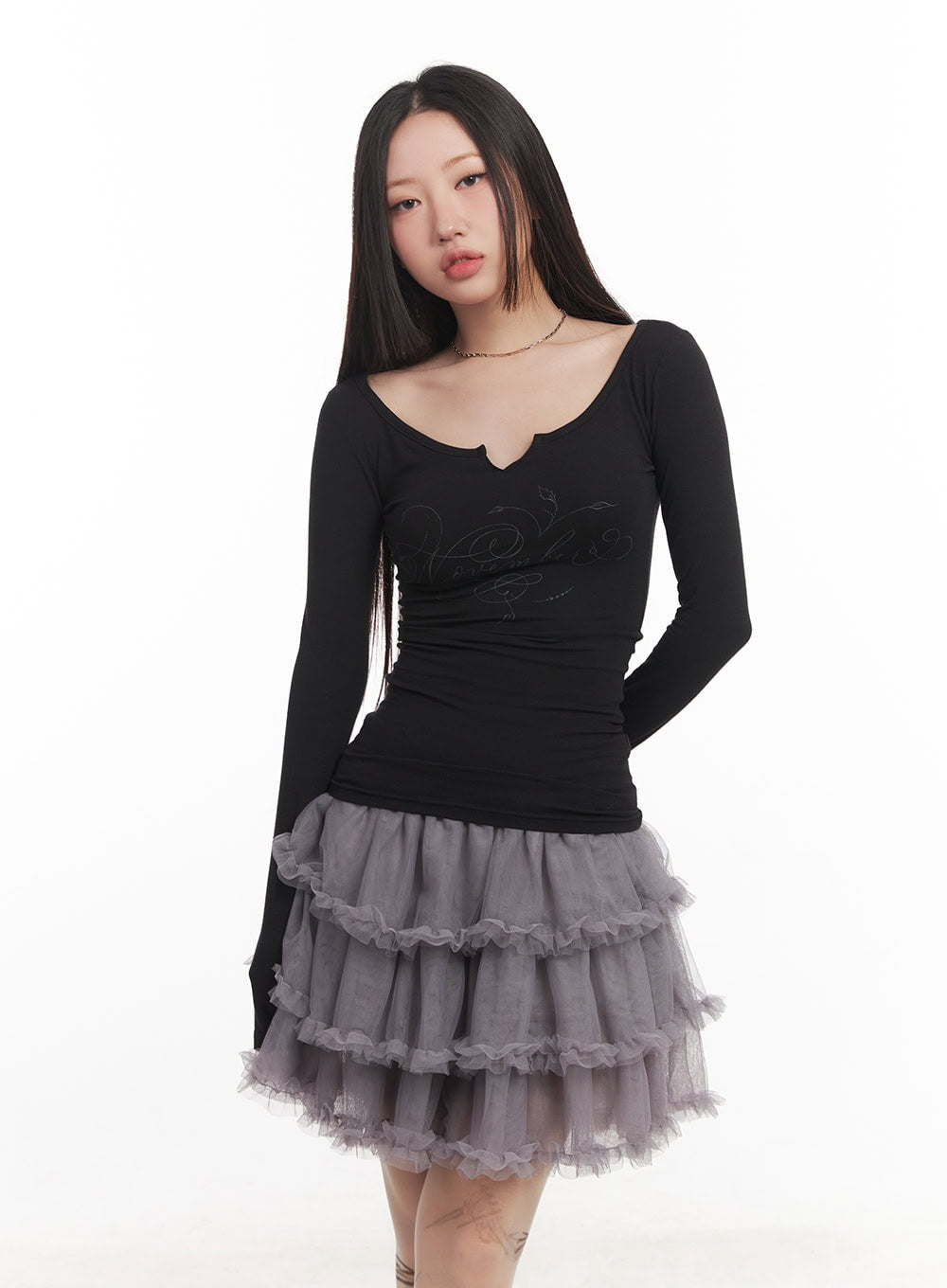 Graphic Long-Sleeve V-Neck Top CM528