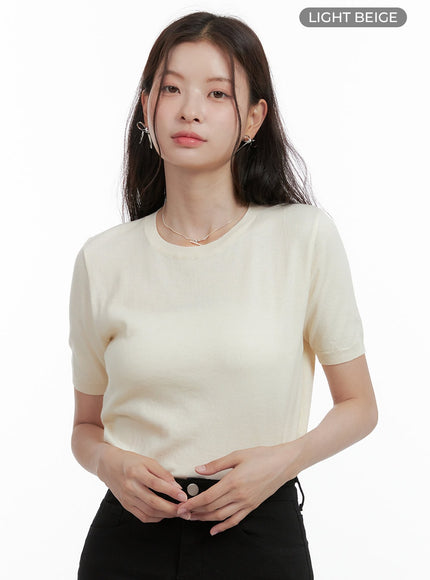 round-neck-loose-fit-shirt-ol417 / Light beige