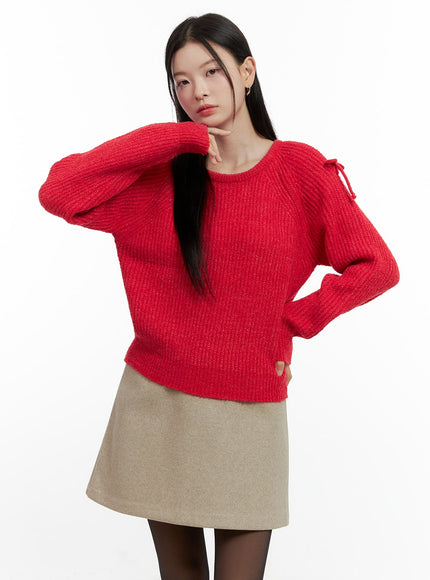 shoulder-cut-out-sweater-on408 / Red