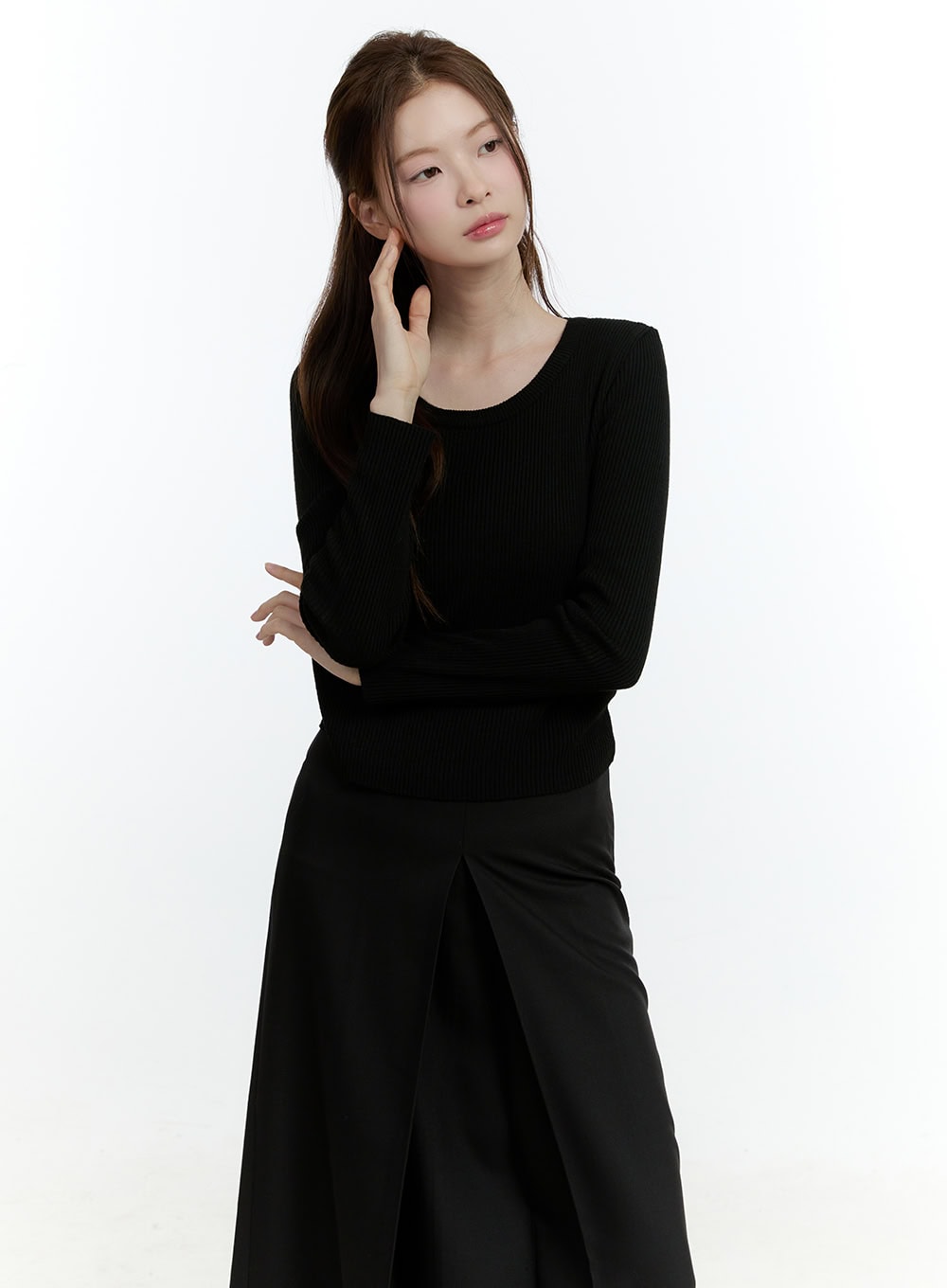 essential-ribbed-long-sleeve-top-cf504 / Black