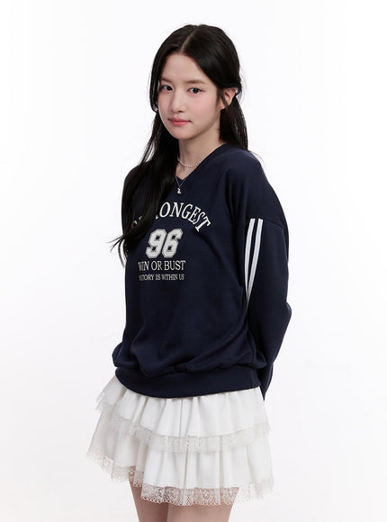 "36" Graphic V-Neck Sweatshirt CM526