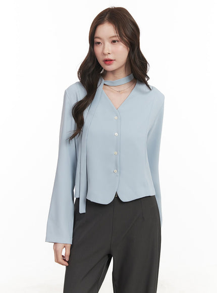 elegant-buttoned-v-neck-blouse-top-cm511 / Light blue