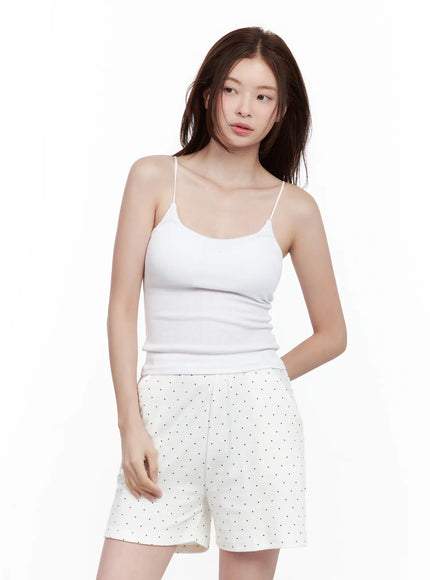 essential-basic-black-tank / White
