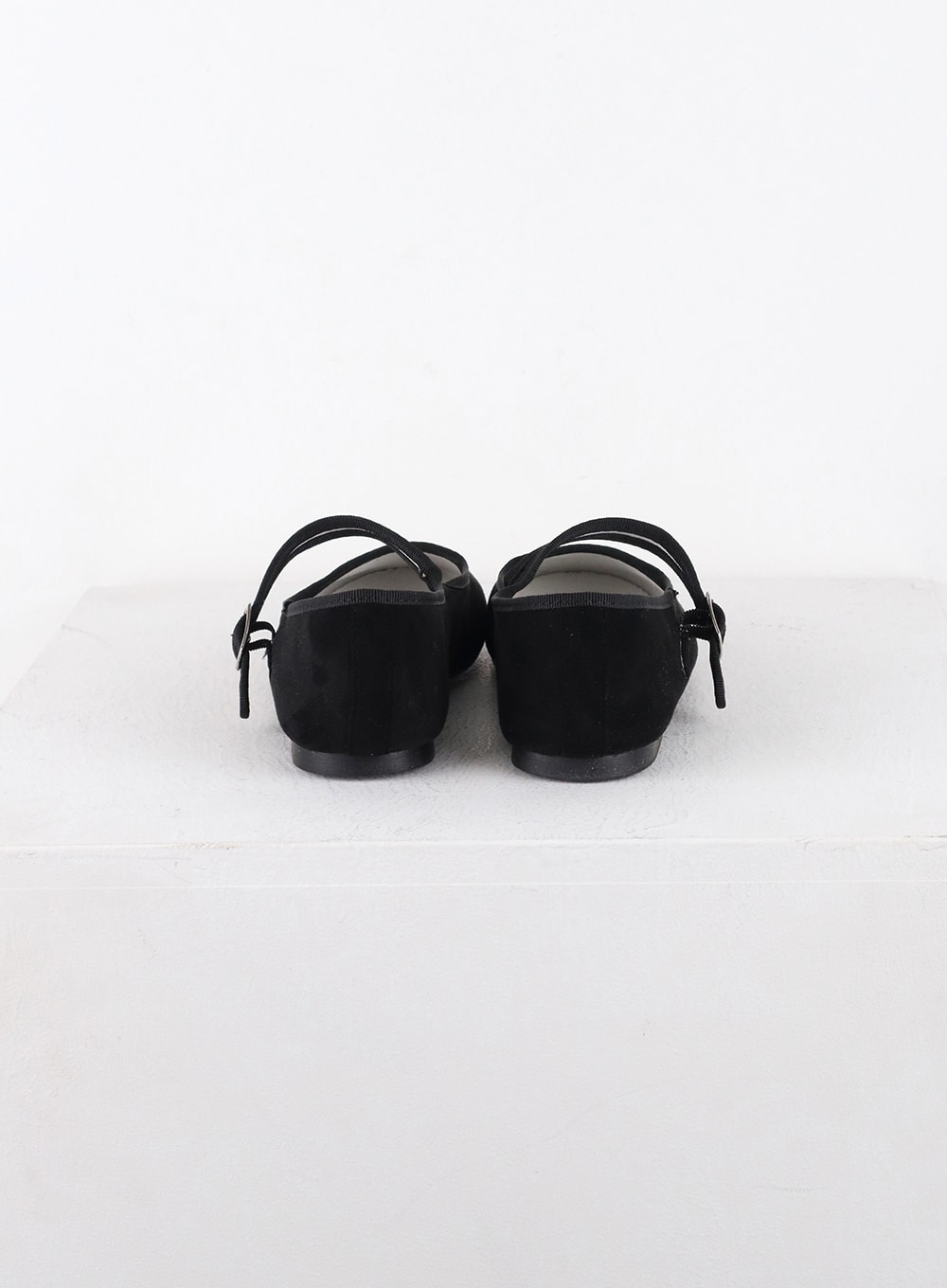 buckled-flat-velvet-shoes-od320
