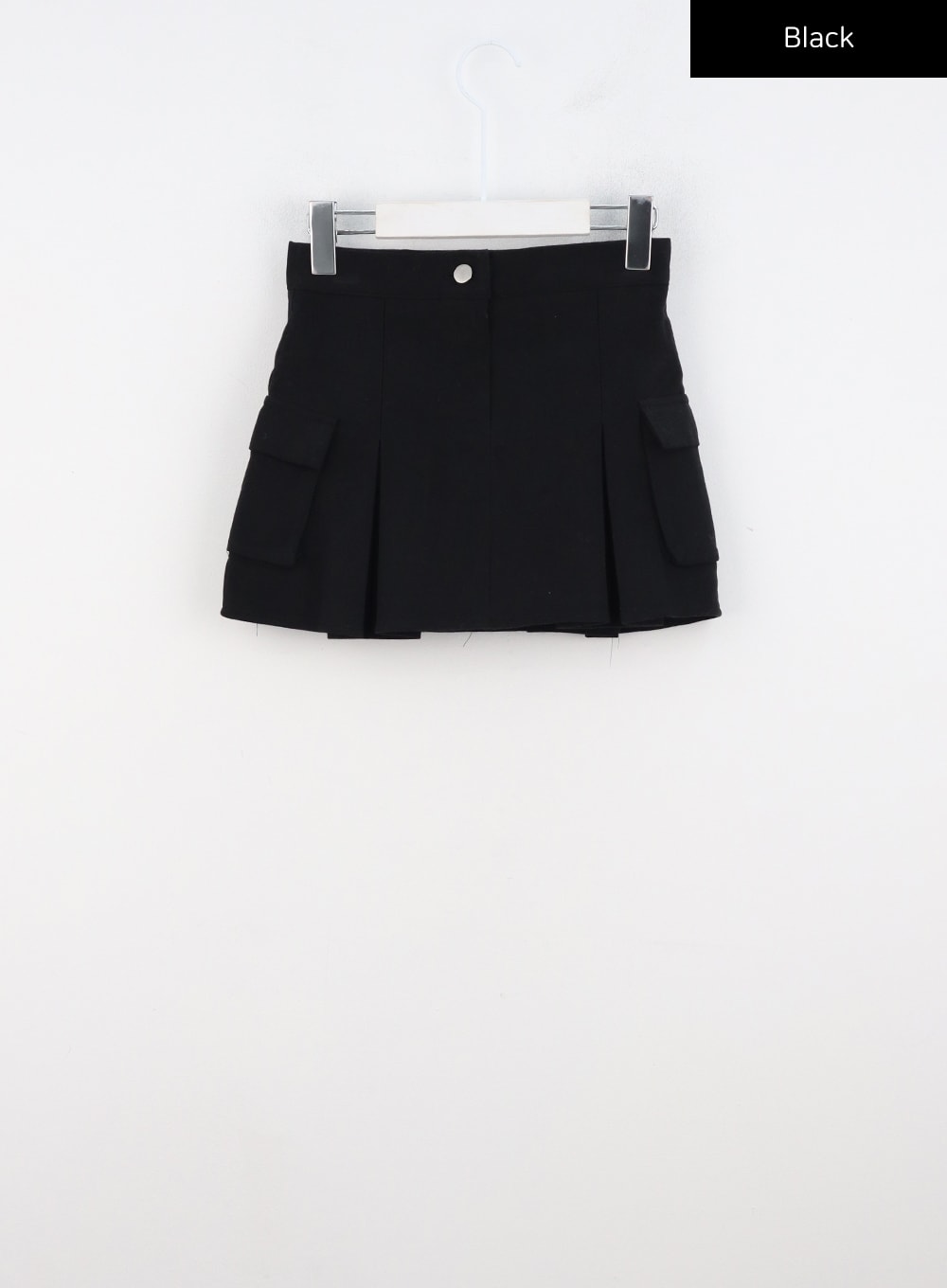 pocket-pleated-mini-skirt-cn317 / Black