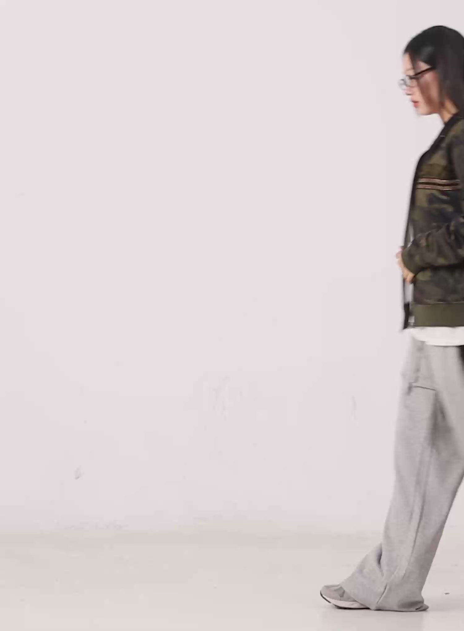 Camo Accent Wide Leg Sweatpants CO514