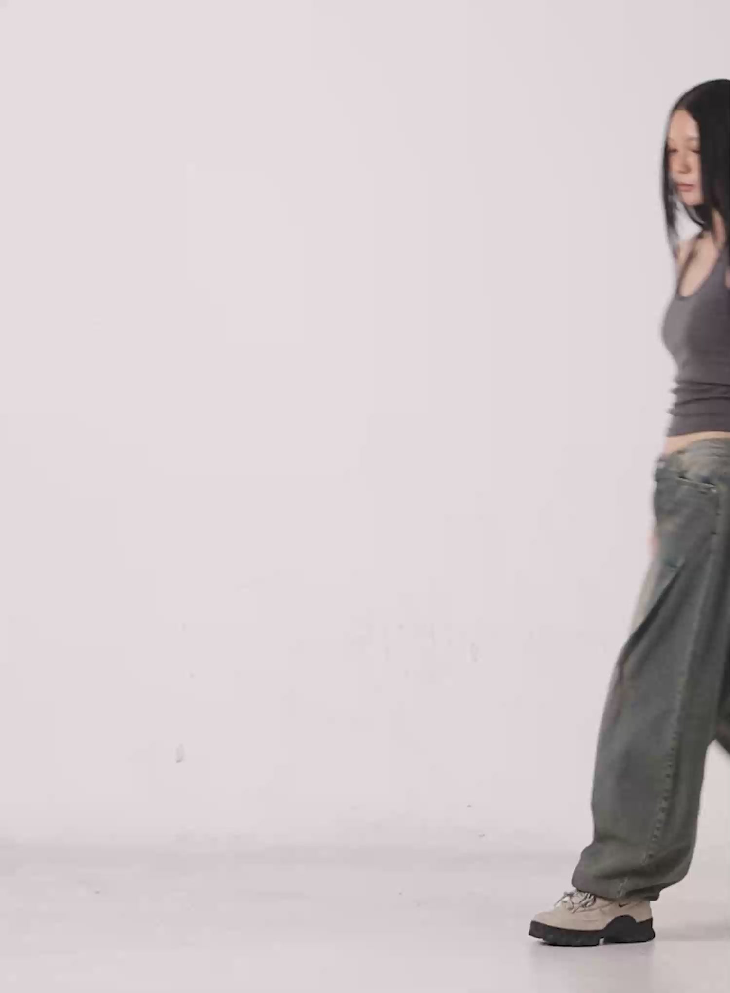 Basic Halter Crop Tank CL530
