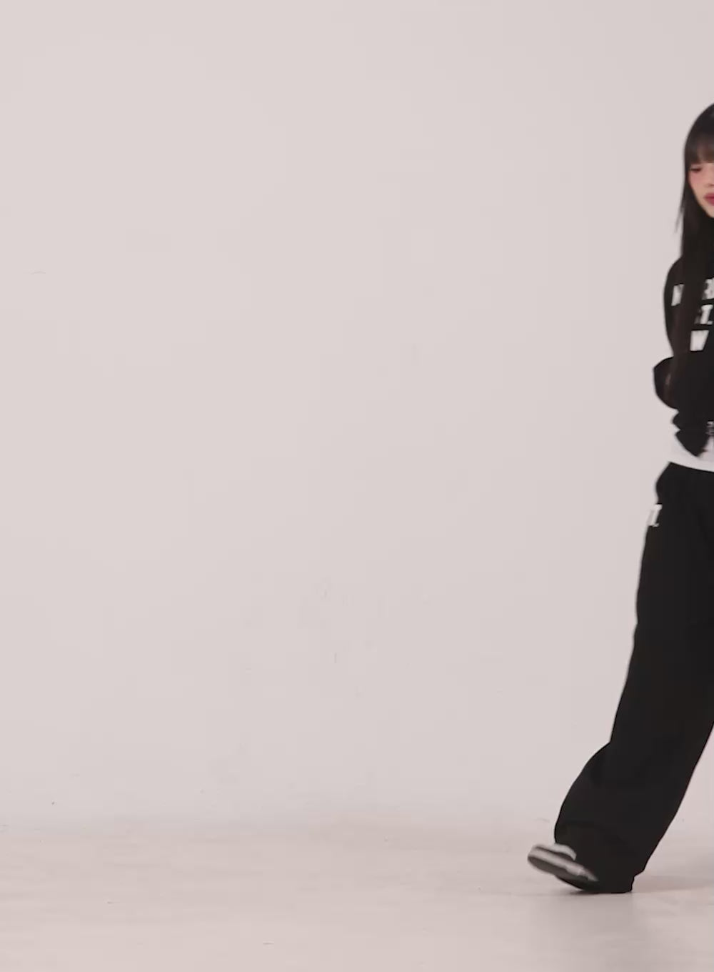 Cozy Embroidered Wide-Leg Sweatpants CF506