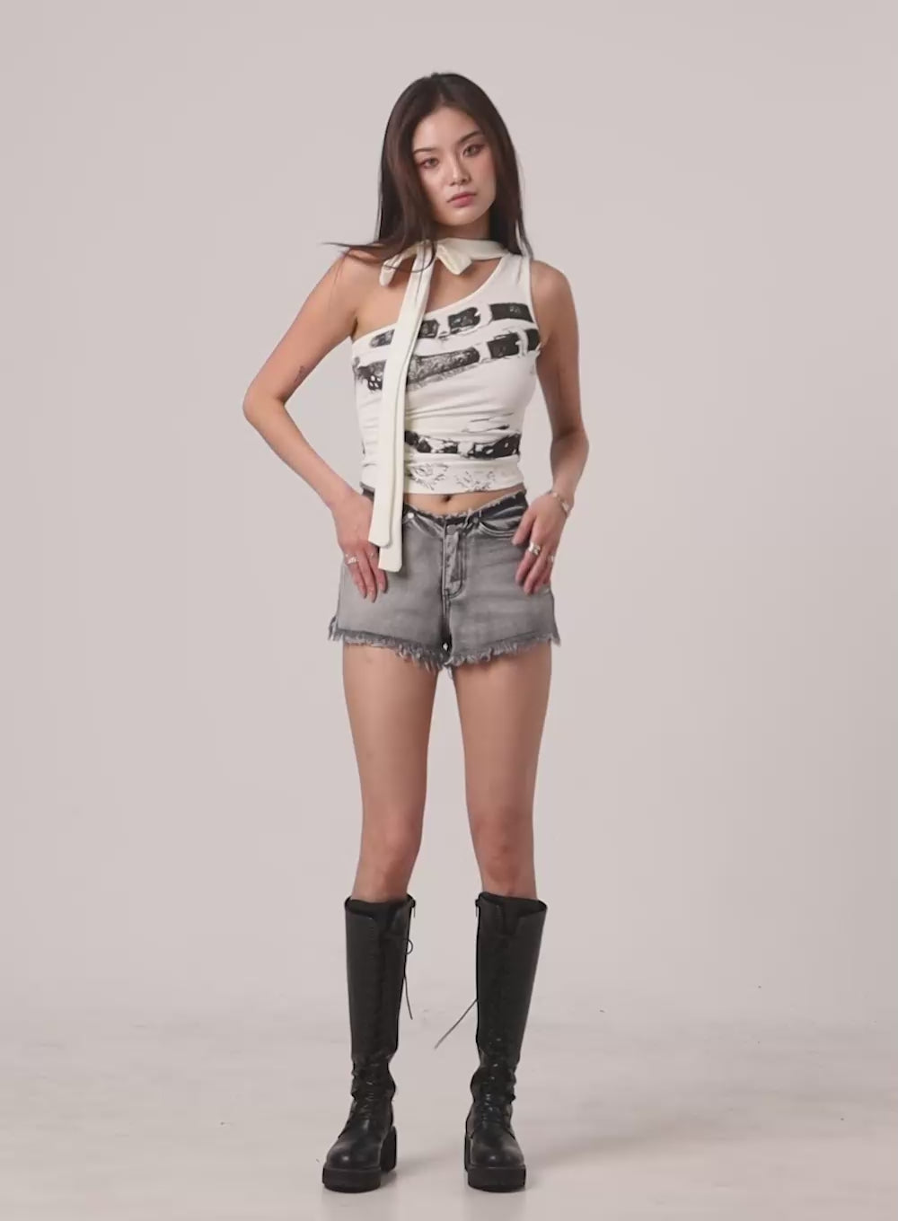 Distressed Washed Denim Shorts CL404