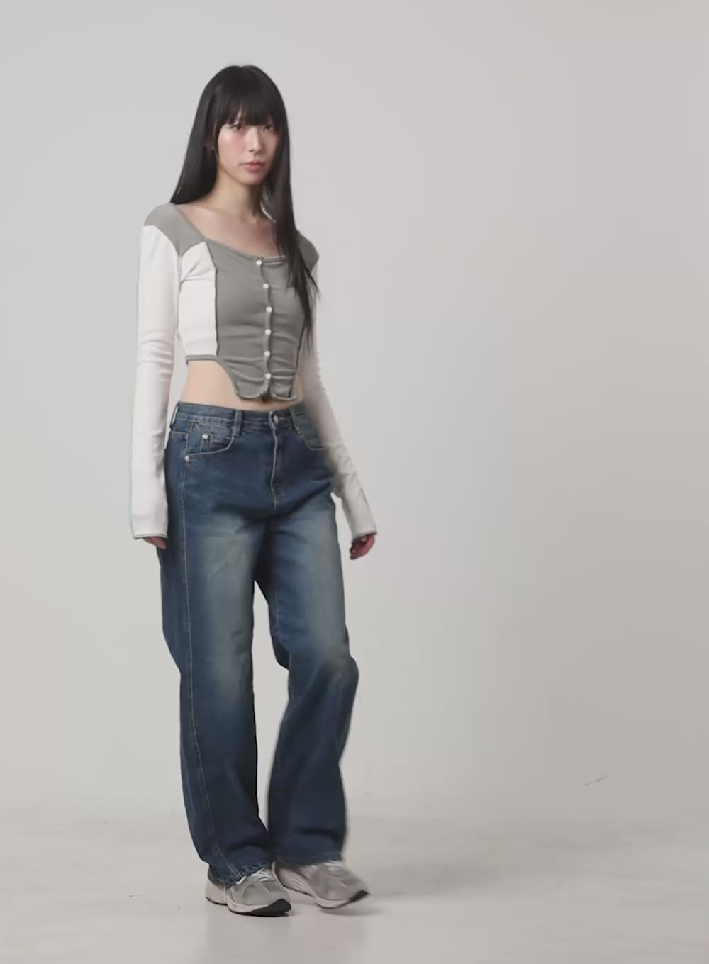 Contrasting Long Sleeve Crop Top CG420