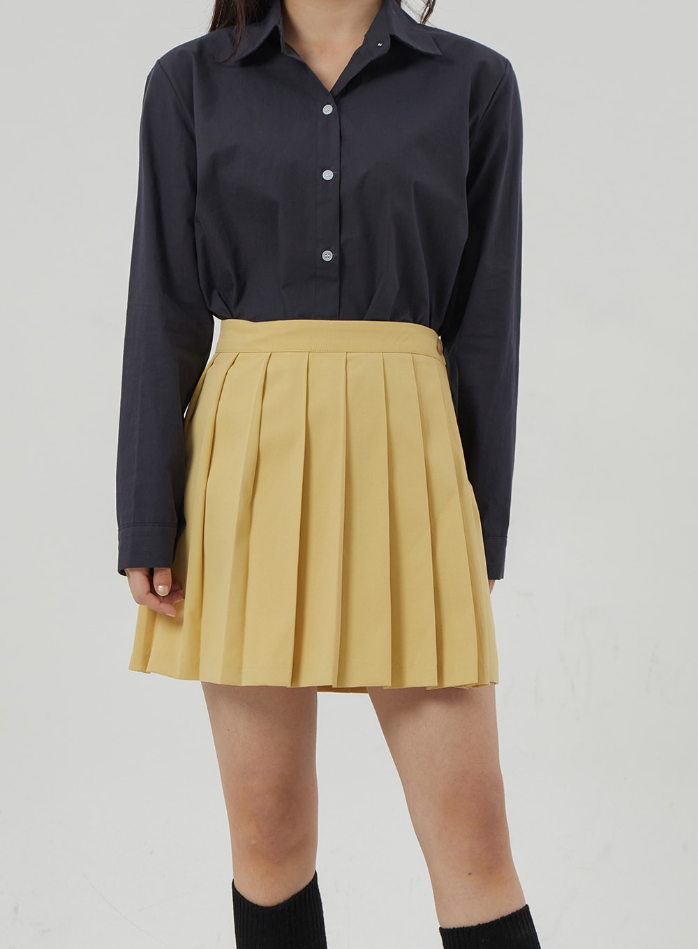 Side Button Pleated Mini Skirt OJ320