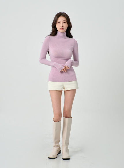 Side Cut Turtleneck Long Sleeve T-Shirt IO31