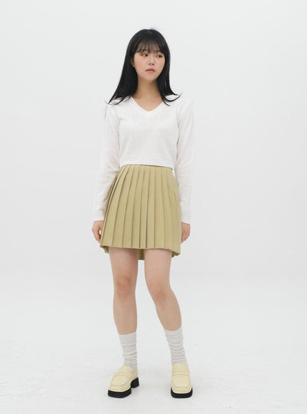 Cropped V Neck Knit C1901