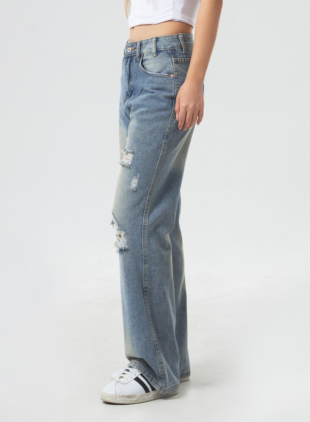 Low Rise Ripped Wide Jeans CA303