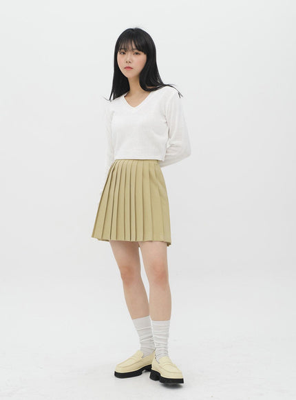 Cropped V Neck Knit C1901