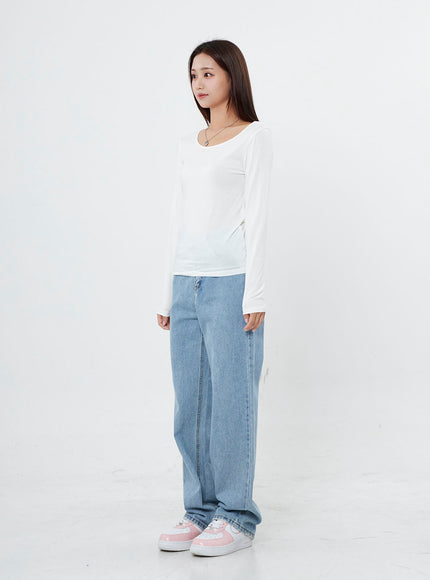 Basic Round Neck Long Sleeve T-Shirt BO07