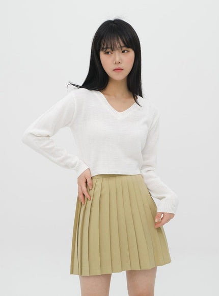 Cropped V Neck Knit C1901