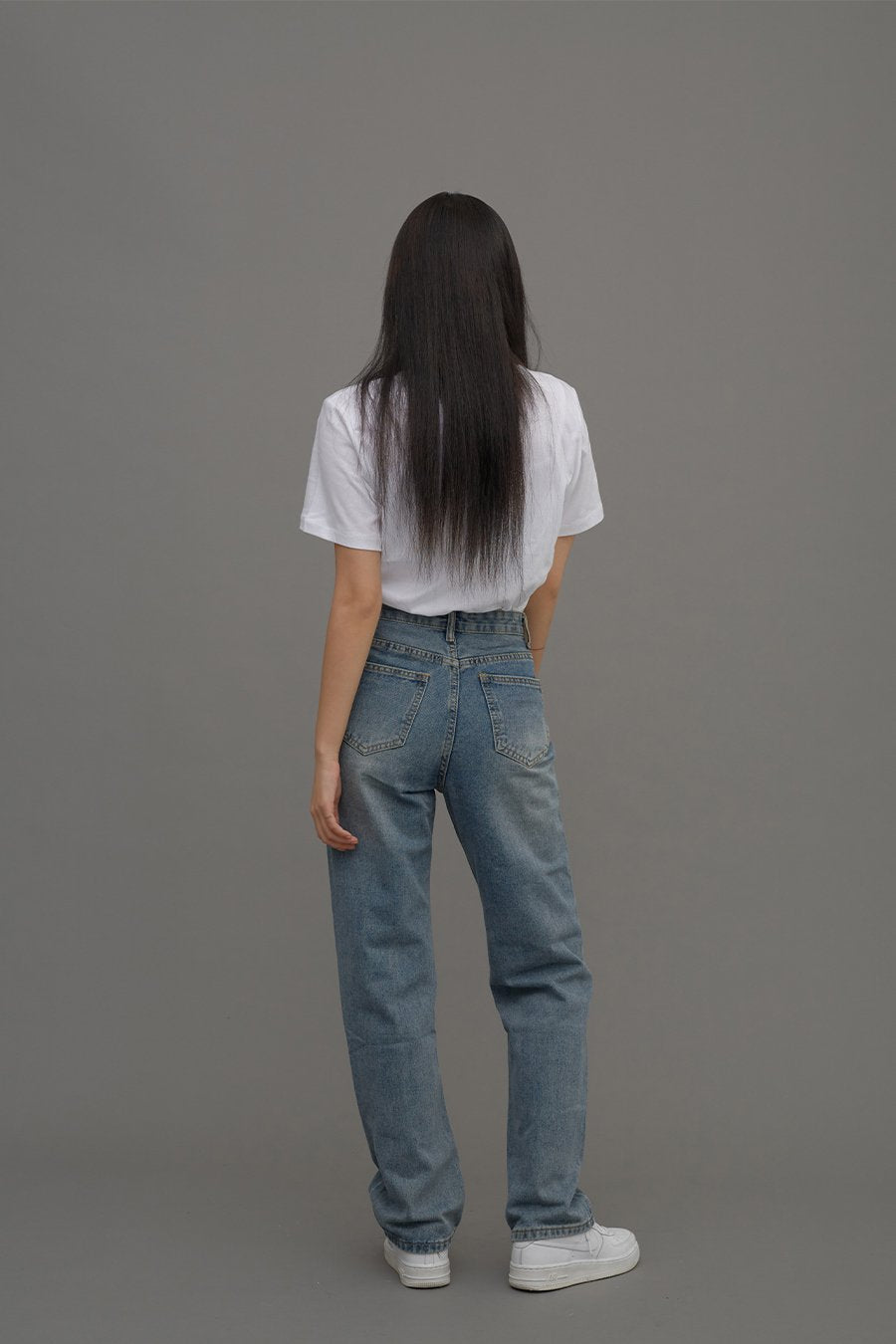 Straight Leg Jeans CM6