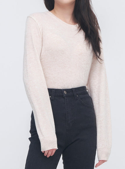 Round Neck Cashmere Knit Top