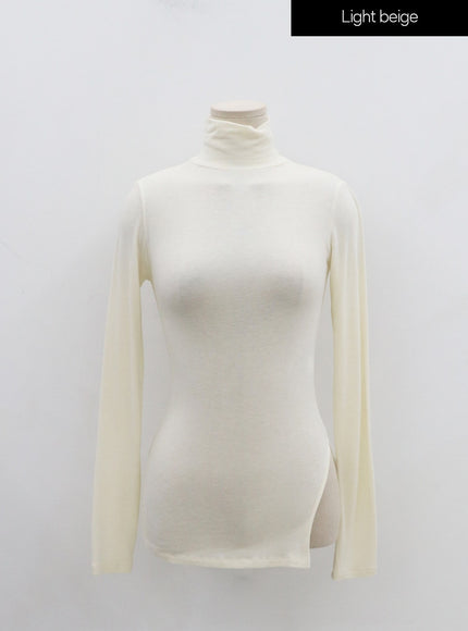 Side Cut Turtleneck Long Sleeve T-Shirt IO31