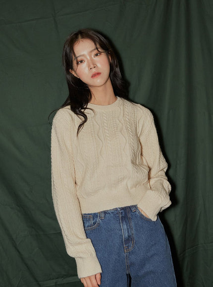 Cropped Cable Knit F6