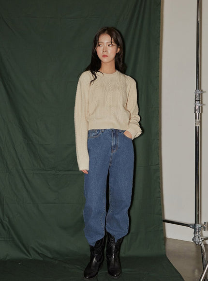 Cropped Cable Knit F6