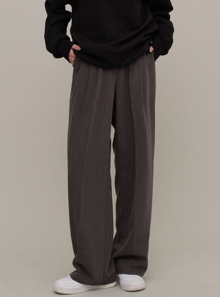 Essential Sweatshirt F17