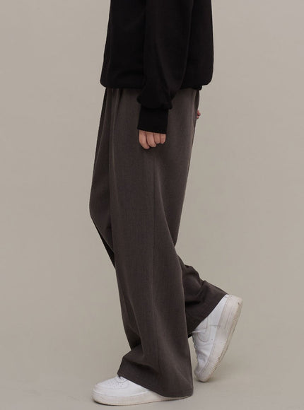 Essential Sweatshirt F17
