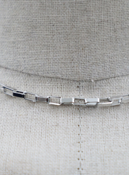 Two-Layer Chain and Square Pendant Necklace OO24